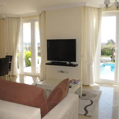 Апарт-отель Sunset Beach Club