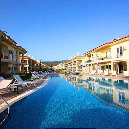 Sunset Beach Club Апарт-отель *